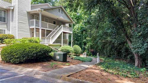 106 Gettysburg Pl, Sandy Springs, GA, 30350-3030 | Card Image