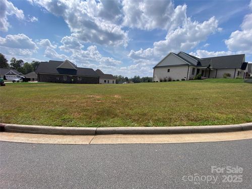 37-4191 Holly Cir Ne, Conover, NC, 28613-9434 | Card Image