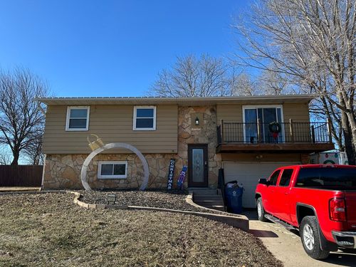 15581 Highland Dr, STERLING, IL, 61081-9137 | Card Image