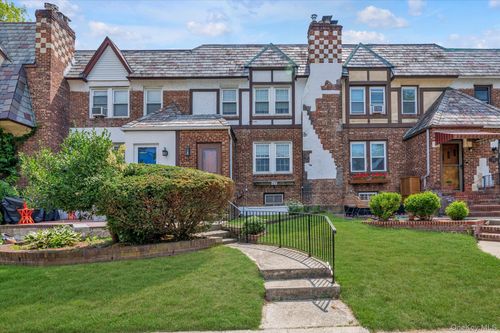 67 Dartmouth Street, Hempstead, NY, 11581 | Card Image