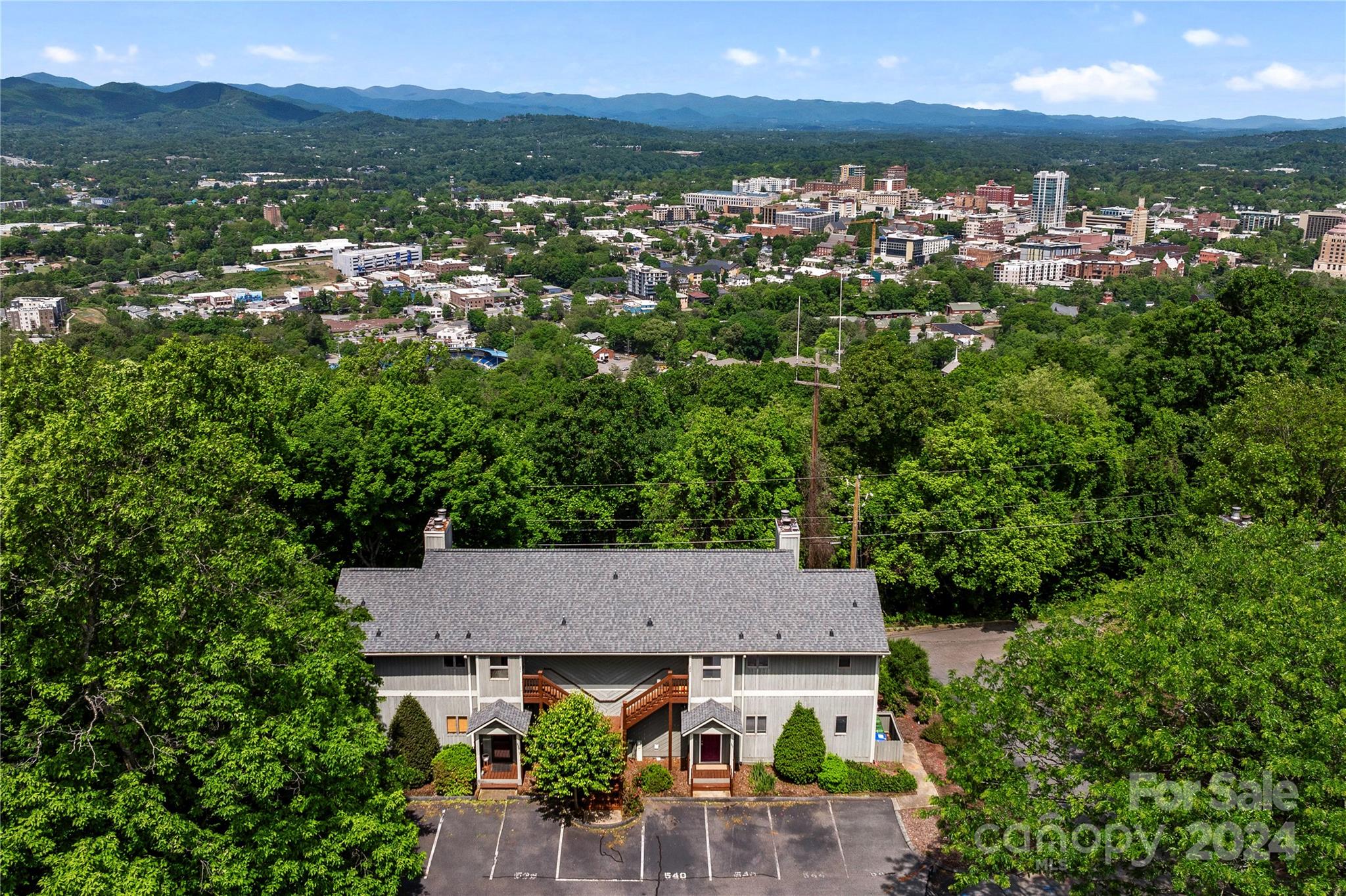 Windswept Dr, Asheville, NC 28801