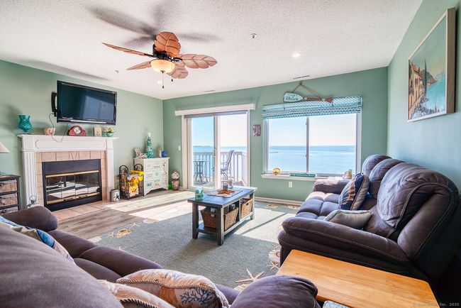 APT-306 - 1 Mansfield Grove Rd, Condo with 2 bedrooms, 2 bathrooms and null parking in East Haven CT | Image 7