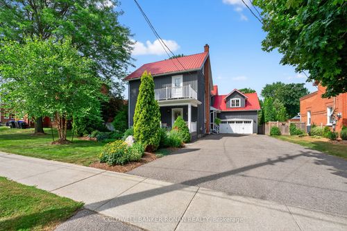 22 Centre St N, Beeton, ON, L0G1A0 | Card Image