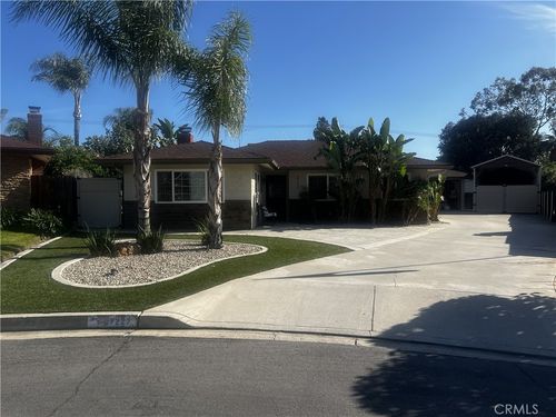 27227 Wedgewood Dr, Hemet, CA, 92544-8475 | Card Image