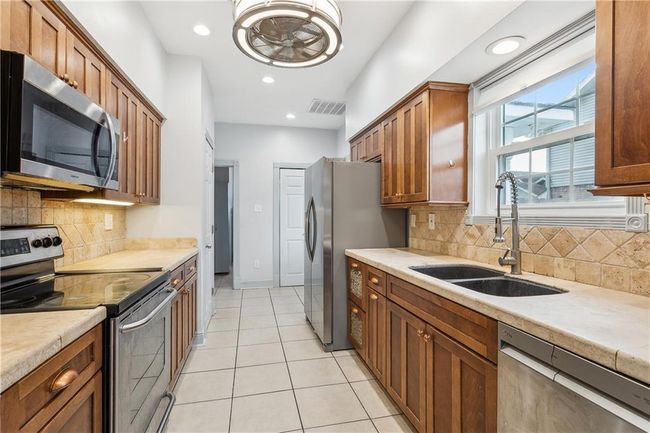 1012 Lake Frances Dr, House other with 3 bedrooms, 3 bathrooms and null parking in Gretna LA | Image 7