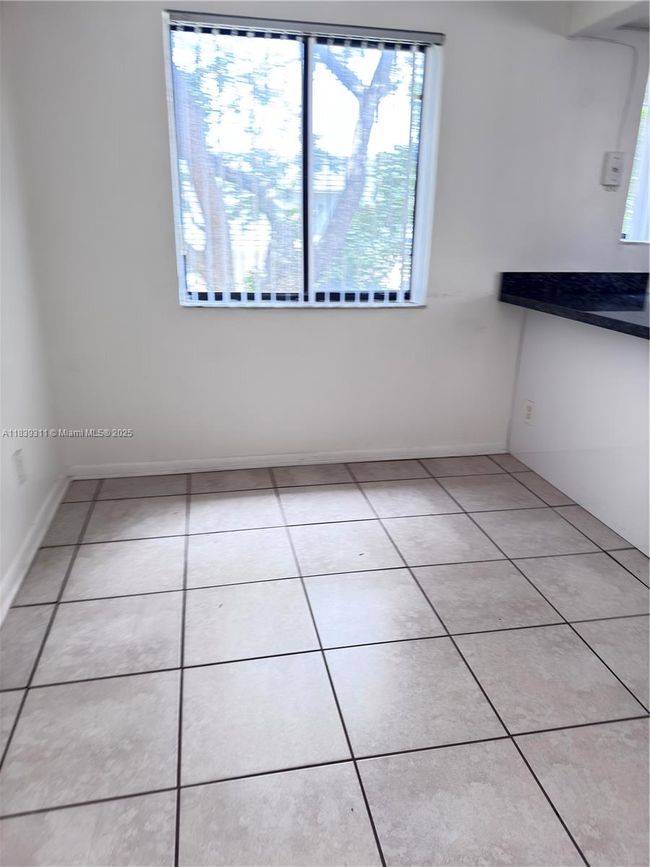 APT-208J - 6900 Sw 39 Th St, Condo with 2 bedrooms, 2 bathrooms and null parking in Davie FL | Image 5