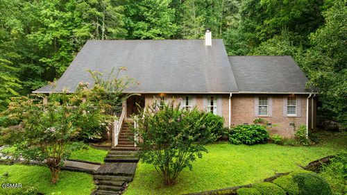 3012 Roaring Creek Way, Sevierville, TN, 37862-7844 | Card Image