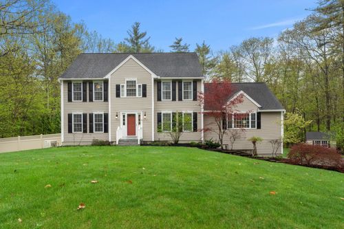 14 Champernowne, Madbury, NH, 03823-7504 | Card Image