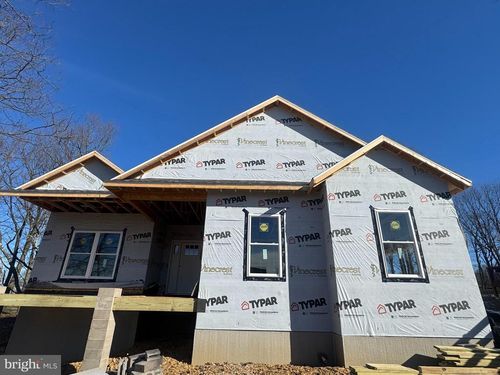 46 Turnberry, Hazleton, PA, 18202 | Card Image