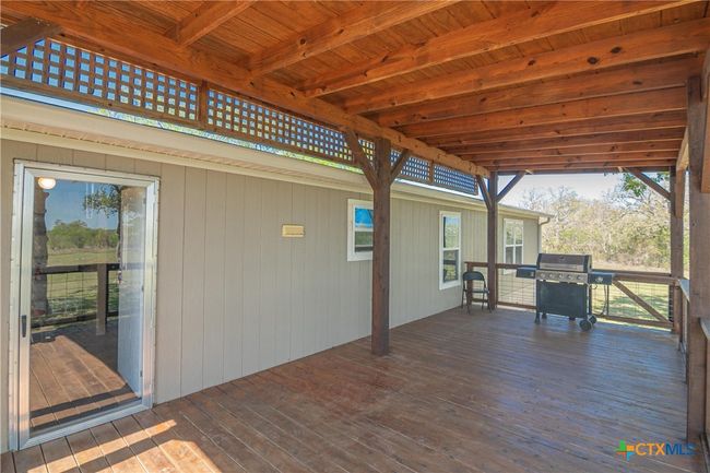 2105 Fm 1104, House other with 3 bedrooms, 2 bathrooms and null parking in Kingsbury TX | Image 30