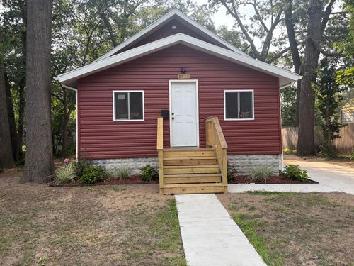 2413 Howden St, Muskegon Heights, MI, 49444-1612 | Card Image