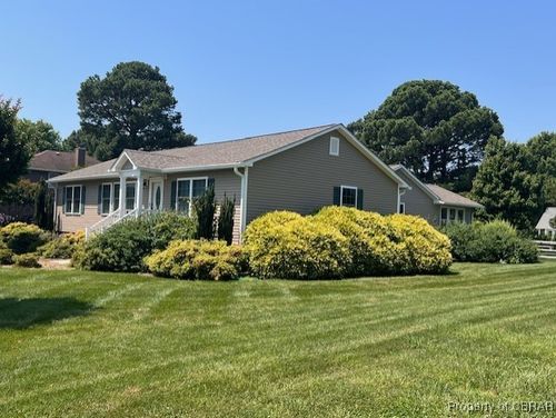 560 Skipjack Dr, Heathsville, VA, 22473-4524 | Card Image