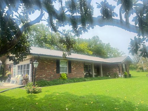 333 Choctaw Trl, Stanford, KY, 40484-1018 | Card Image