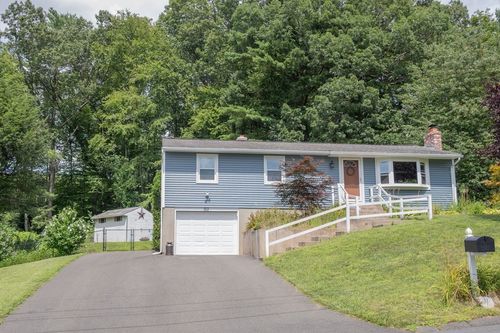 80 Knollwood Dr, Westfield, MA, 01085-4647 | Card Image
