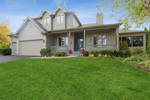 3724 Tamarack Cir, Crystal Lake, IL, 60012-2136 | Card Image
