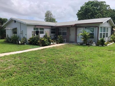 3627 Sw Natura Avenue, House other with 2 bedrooms, 1 bathrooms and null parking in Deerfield Beach FL | Image 2