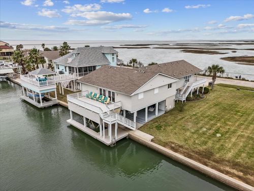 4231 Jolly Roger Rd, Jamaica Beach, TX, 77554 | Card Image