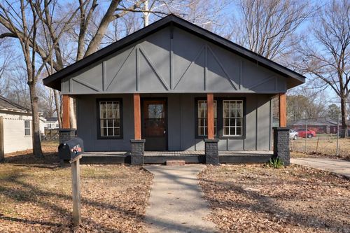 402 N Morrill St, Morrilton, AR, 72110-2753 | Card Image