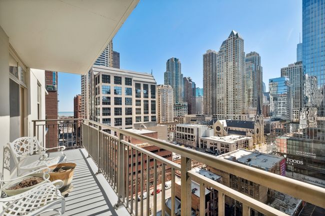 APT-1408 - 21 W Chestnut St, Home with 3 bedrooms, 2 bathrooms and null parking in CHICAGO IL | Image 14