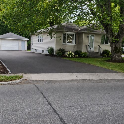 5815 42nd Ave N, Robbinsdale, MN, 55422-1633 | Card Image