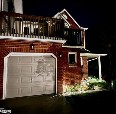 11 Shoreline Dr, Townhouse with 2 bedrooms, 1 bathrooms and 2 parking in Bracebridge ON | Image 1