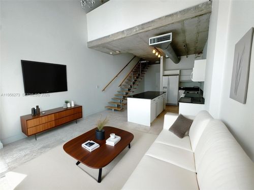 apt-2122-690 Sw 1st Ct, MIAMI, FL, 33130-2926 | Card Image