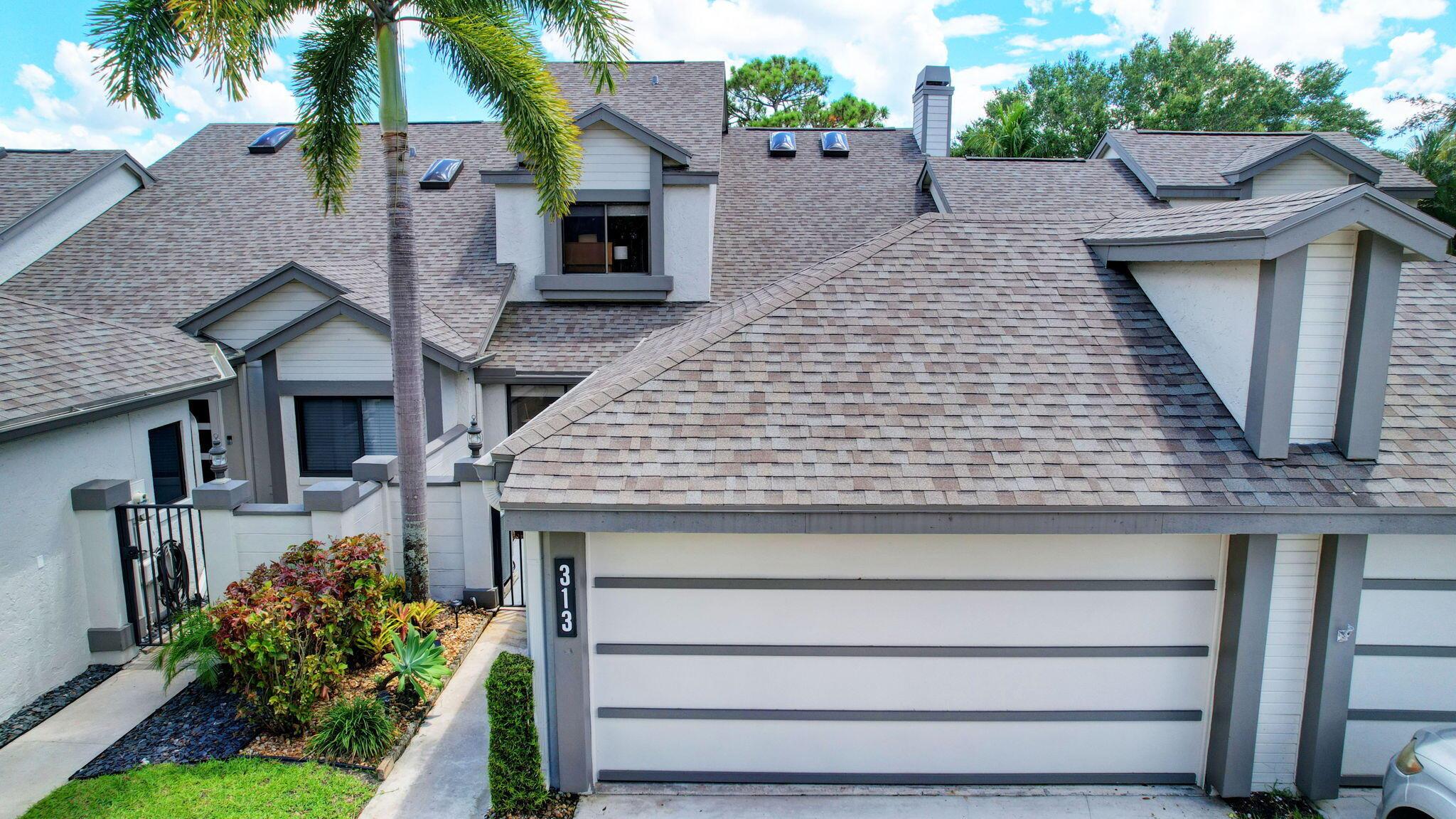 Landings Blvd, Greenacres, FL 33413