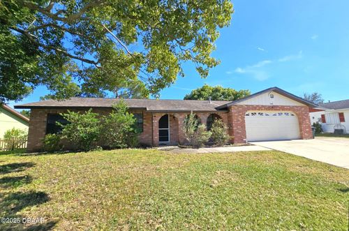 1668 E Shangri La Dr, Daytona Beach, FL, 32119-1520 | Card Image