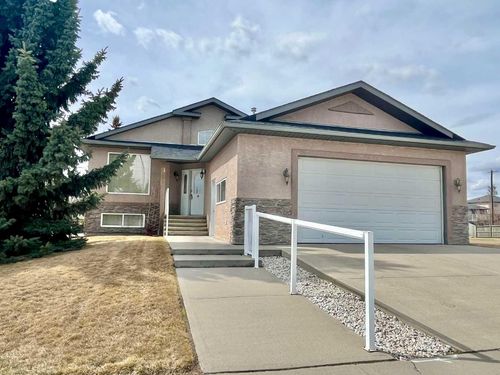 328 Parkview Estates, Strathmore, AB, T1P1K8 | Card Image