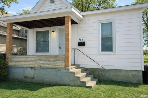 462 Prospect Ave, Kendallville, IN, 46755-2251 | Card Image