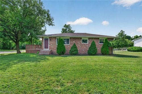 1626 S Carpenter Rd, Brunswick, OH, 44212-3827 | Card Image