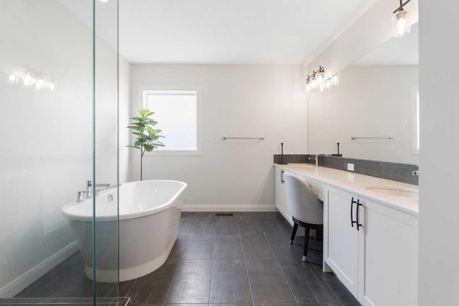 219 Chelsea Park, House other with 6 bedrooms, 6 bathrooms and 6 parking in Chestermere AB | Image 27
