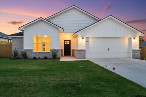 16513 Crossing Cir, Lindale, TX, 75771 | Card Image