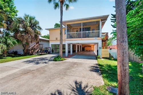 22-10020 Carolina St, Bonita Springs, FL, 34135-4600 | Card Image
