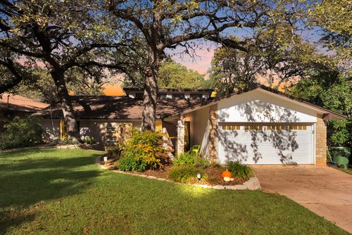 5707 Overridge Dr, Arlington, TX, 76017-1139 | Card Image