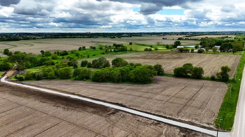 000 365th Ct, Earlham, IA, 50072 | Card Image