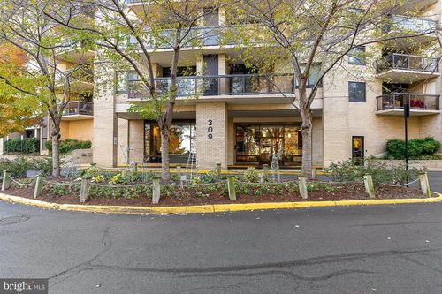 1103-309 Yoakum Pkwy, ALEXANDRIA, VA, 22304-3944 | Card Image