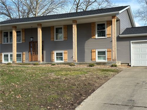 469 Trelake Dr, Canal Fulton, OH, 44614-9322 | Card Image