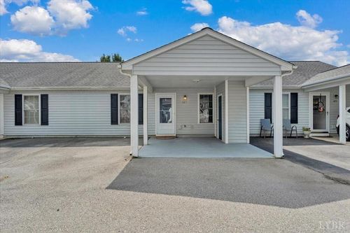 425 Tinkerview Dr, Cloverdale, VA, 24077-3005 | Card Image