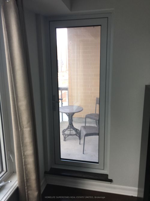 812-238 Besserer St, Ottawa, ON, K1N6B1 | Card Image