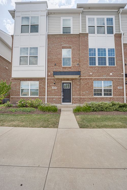 2939-2939 Showplace Drive, Naperville, IL, 60564 | Card Image