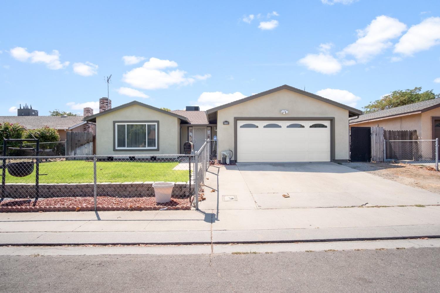 Palm Ave, Ceres, CA 95307