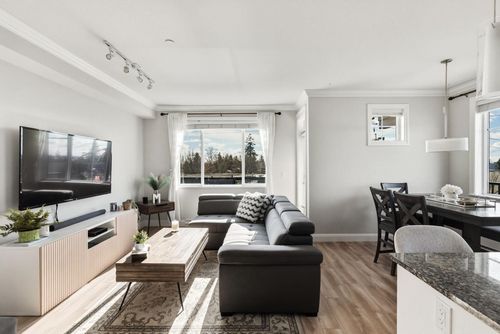 305-11862 226 St, Maple Ridge, BC, V2X9C8 | Card Image
