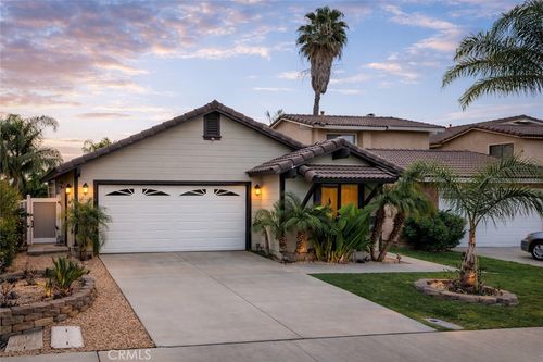 1457 Arrow Creek Dr, Perris, CA, 92571-3982 | Card Image
