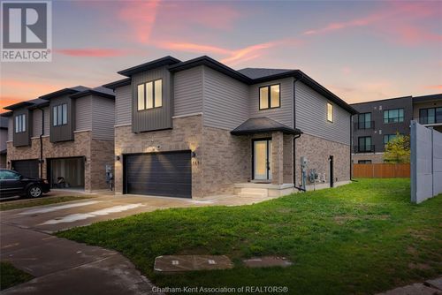 161 Churchill Park Rd, Chatham, ON, N7M0T9 | Card Image