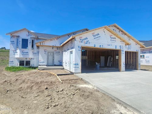 5404 Titanium Dr, Bismarck, ND, 58503-6977 | Card Image