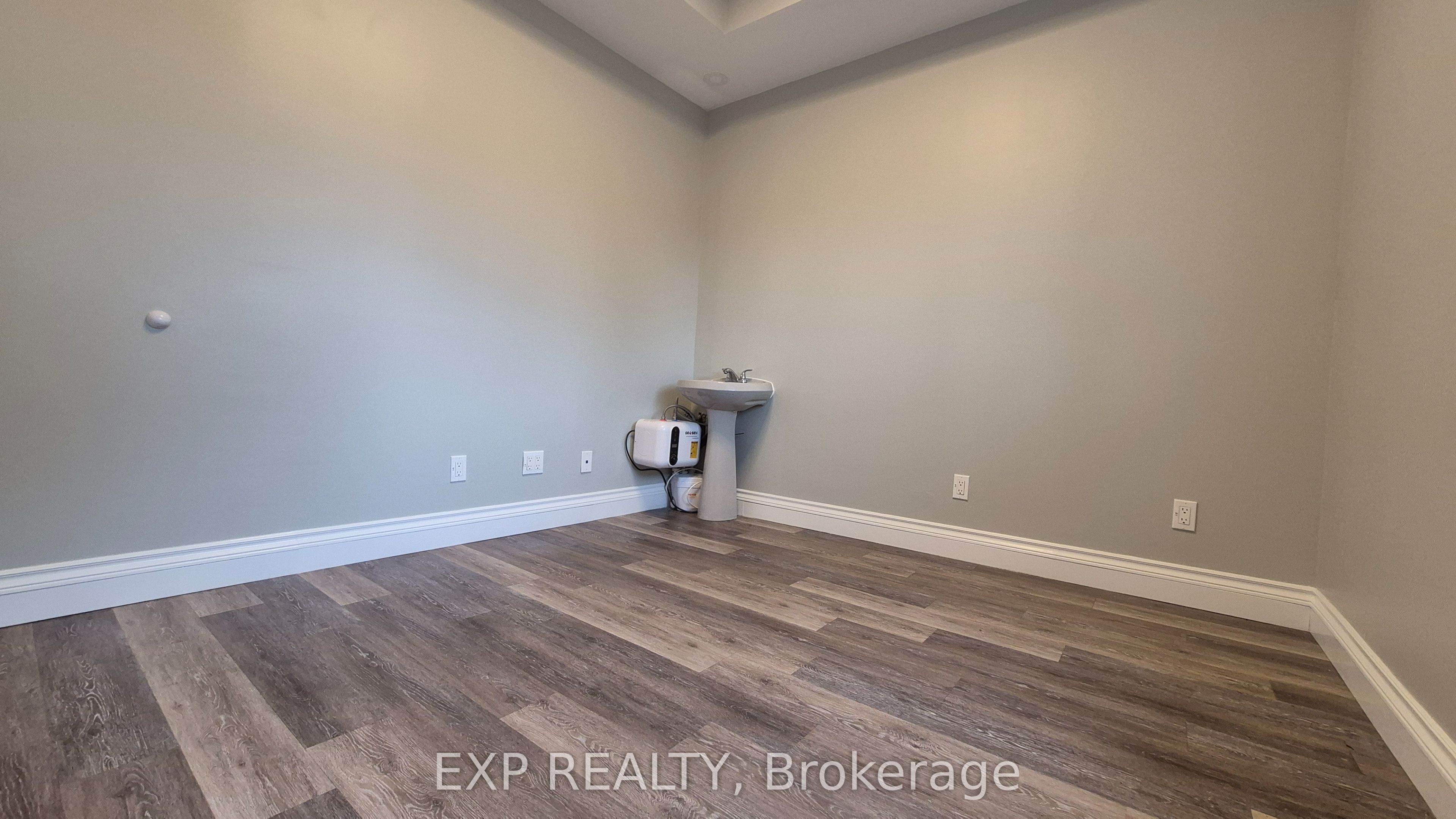 Commercial Lease in Carleton Place 3