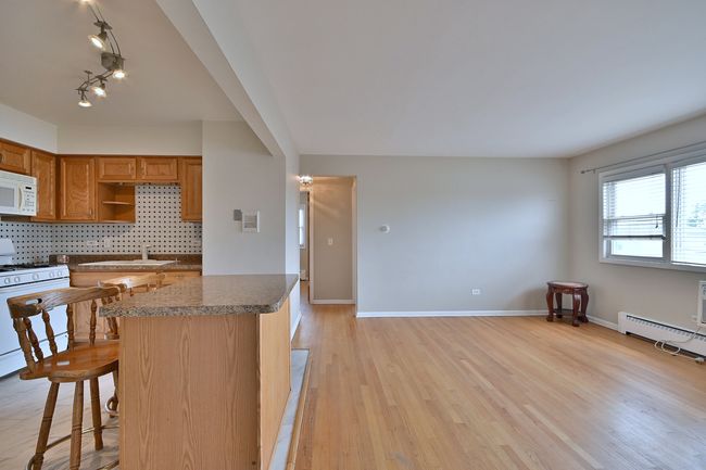 APT-10 - 7321 W Fullerton Ave, Condo with 2 bedrooms, 1 bathrooms and 1 parking in Elmwood Park IL | Image 7