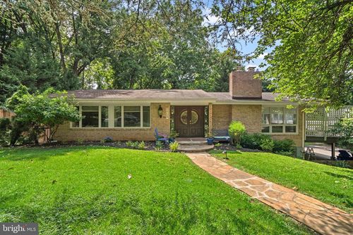 7713 Arrowood Ct, BETHESDA, MD, 20817-2821 | Card Image