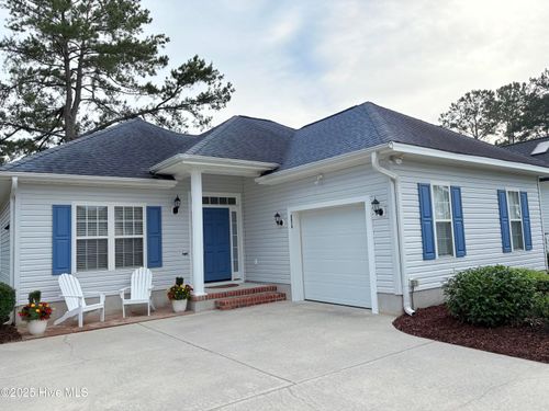 8879 Nottoway Ave Nw, Calabash, NC, 28467-2130 | Card Image